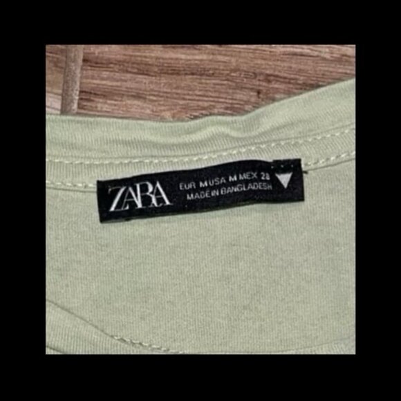 Zara Green Ruffle Top - Picture 2 of 2